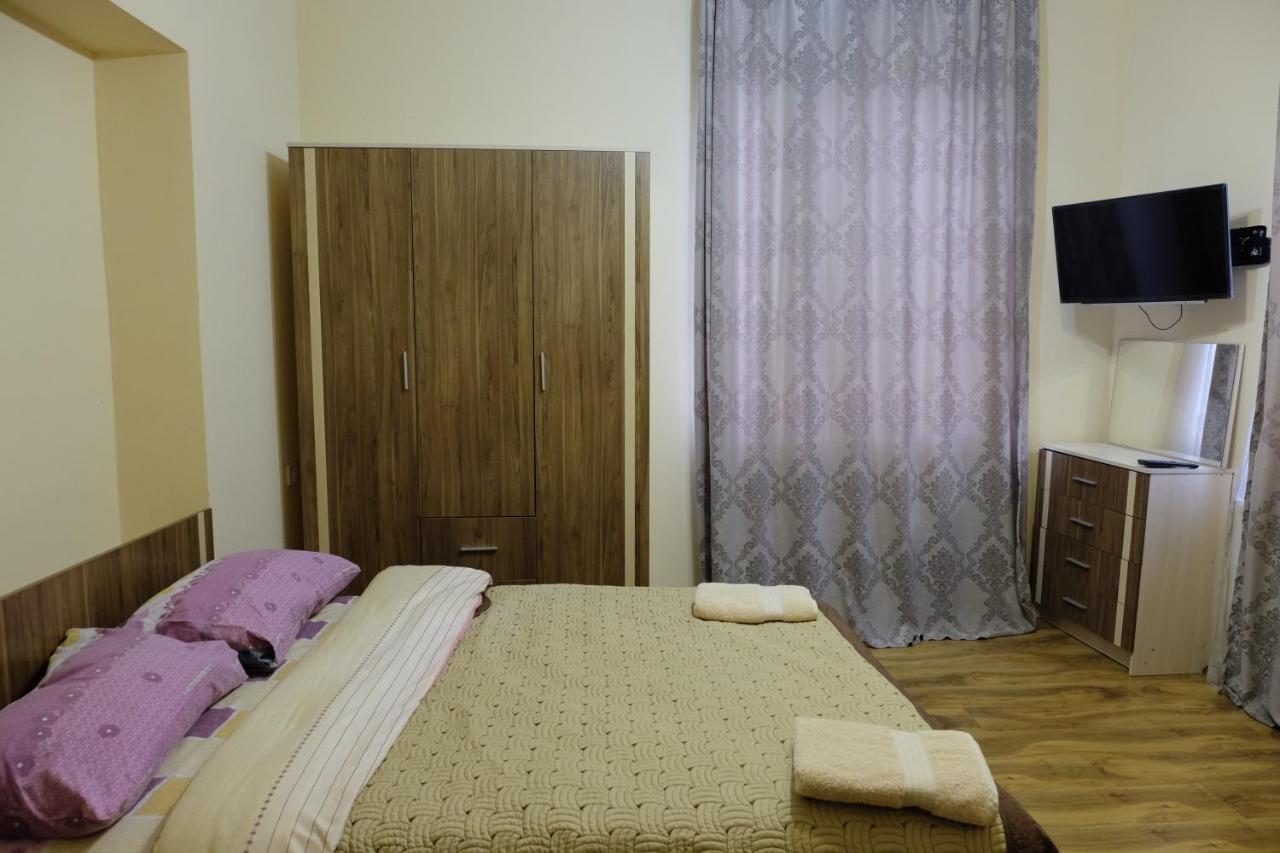 Mia B&B Old Tbilisi Bagian luar foto
