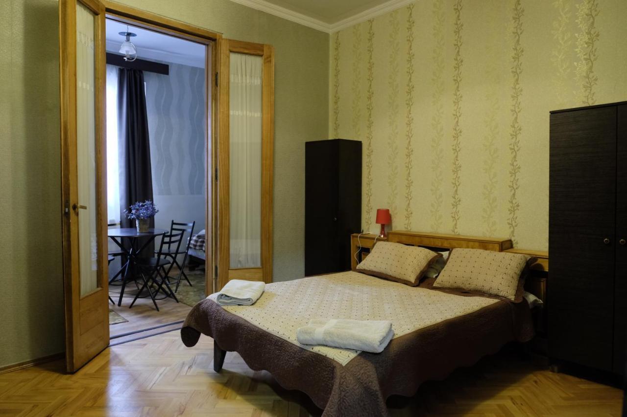 Mia B&B Old Tbilisi Bagian luar foto